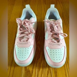 Girls Nike Sneakers 4Y